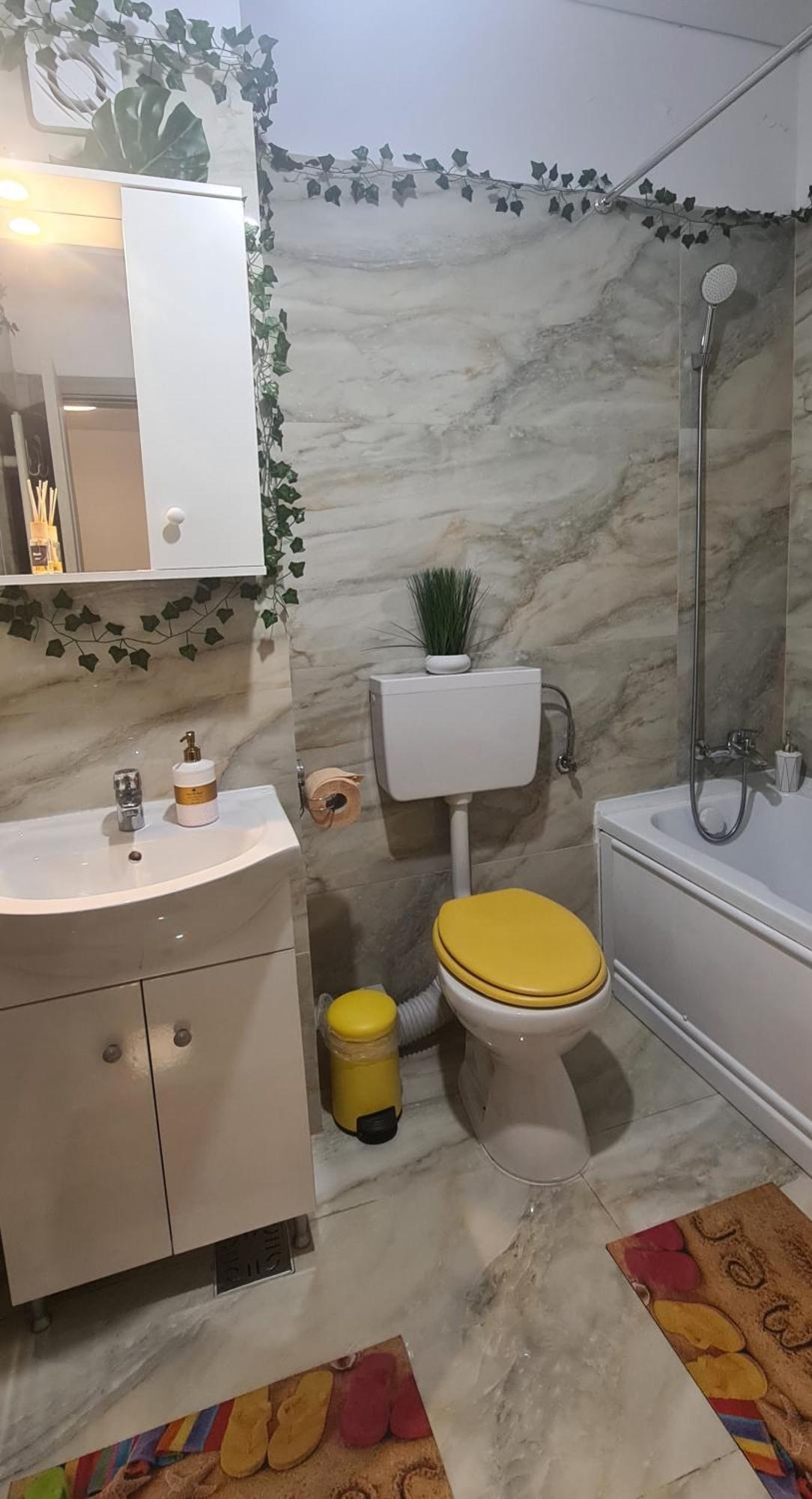 Marble Apartament